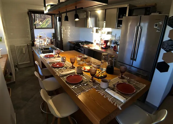 לינה וארוחת בוקר La Guardiana 3*